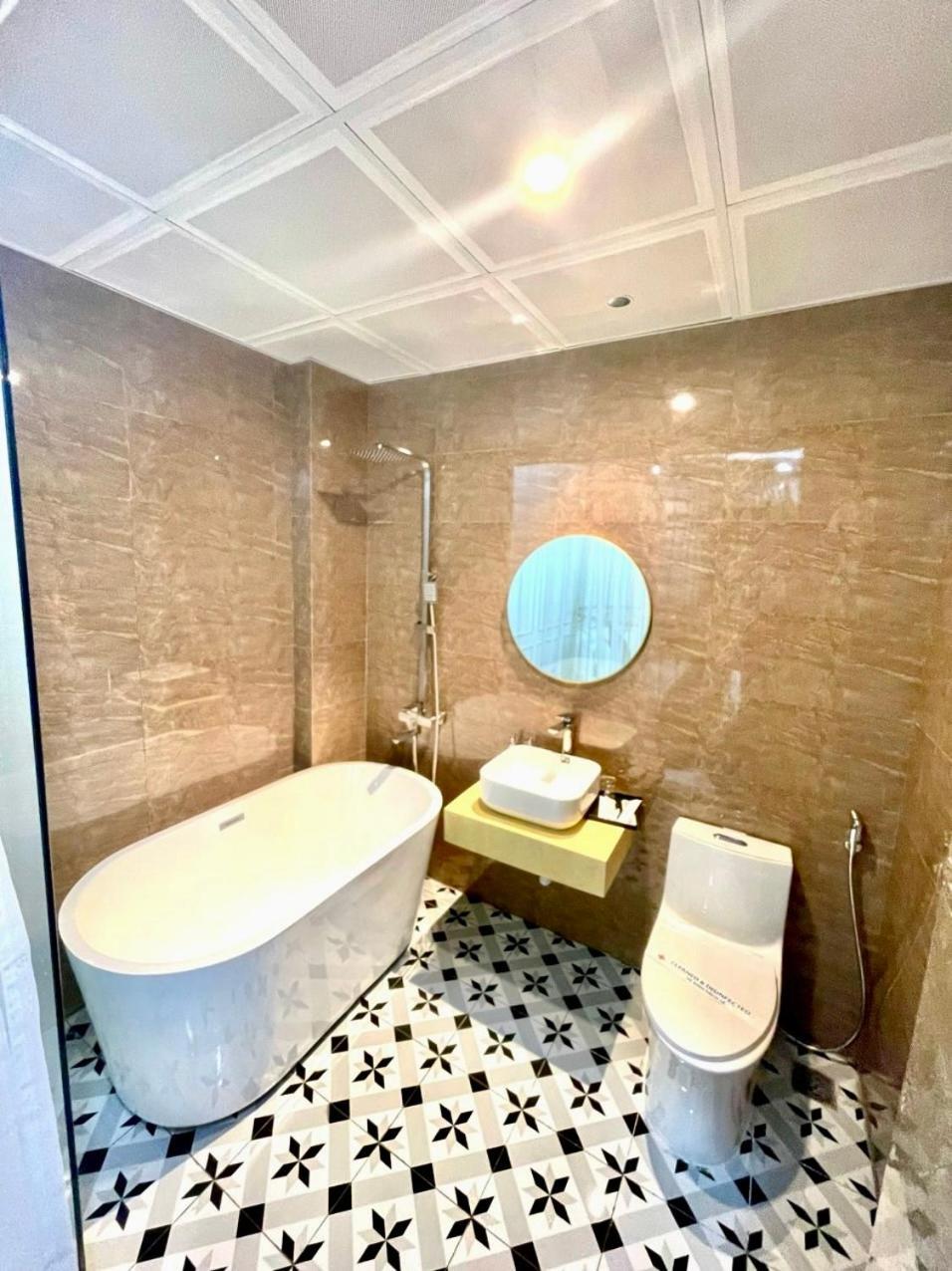 Grand Ha Noi Hotel ハノイ市 エクステリア 写真